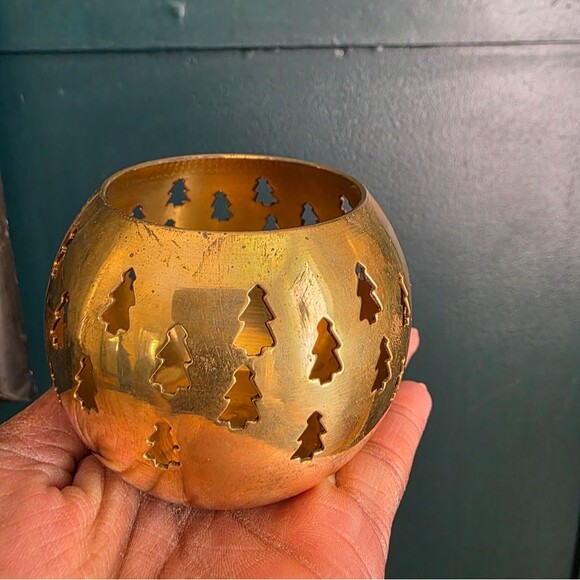 Vintage Pierced Perforated Brass Christmas Votive Candle Holder - Picture 6 of 8